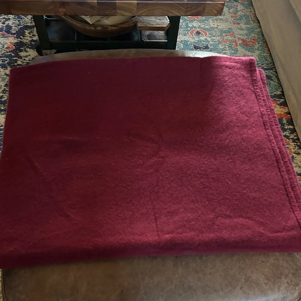 Janavi CLASSIC REVERSIBLE BLANKET IN CASHMERE